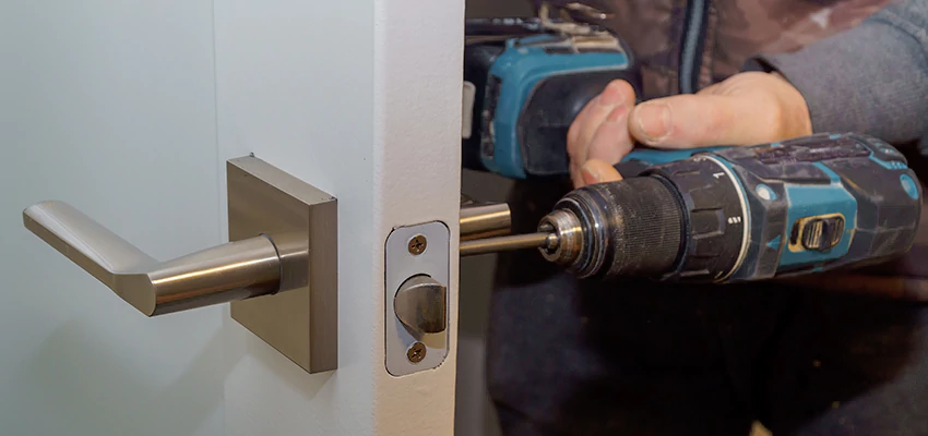 Broken Door Handle Lock Repair in Galt, California